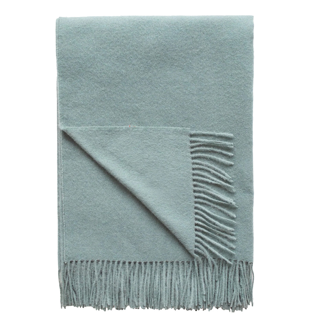 Paris Baby Alpaca Throw (Lily Pad)
