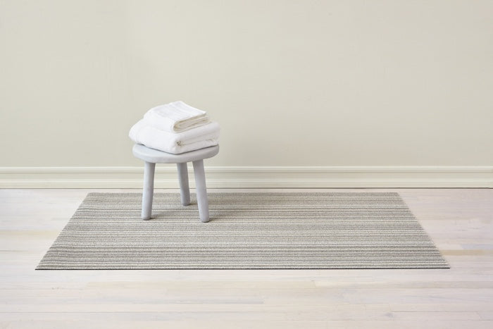 Chilewich Skinny Stripe Shag Floor Mat (Birch)