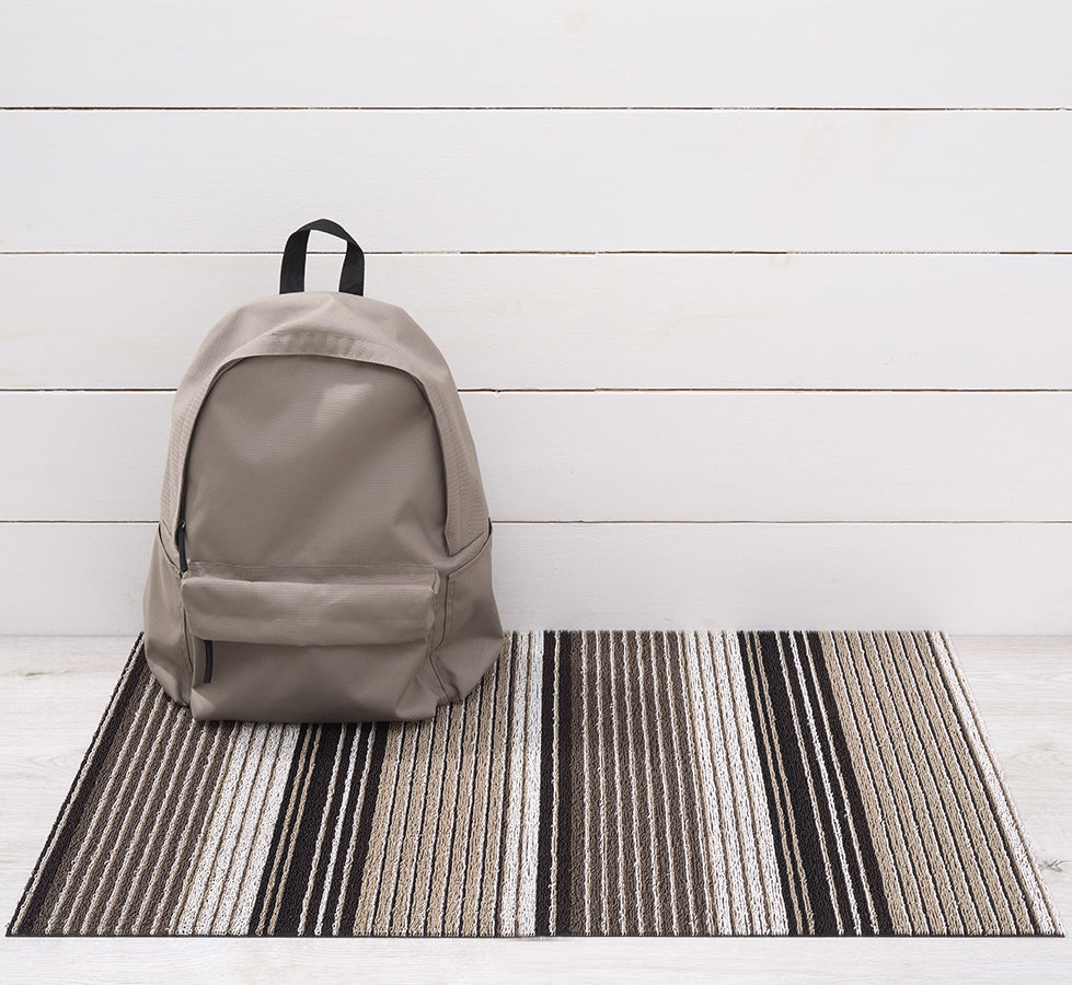 Chilewich Pleat Stripe Shag Floor Mats (Oyster)
