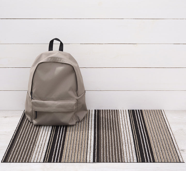 Chilewich Pleat Stripe Shag Floor Mats (Oyster)