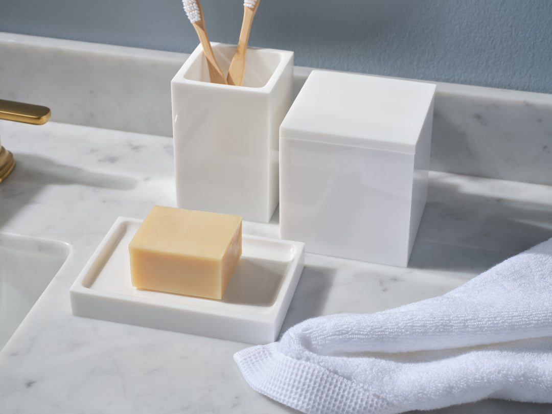 Vail White Gloss Resin Bathroom Accessories