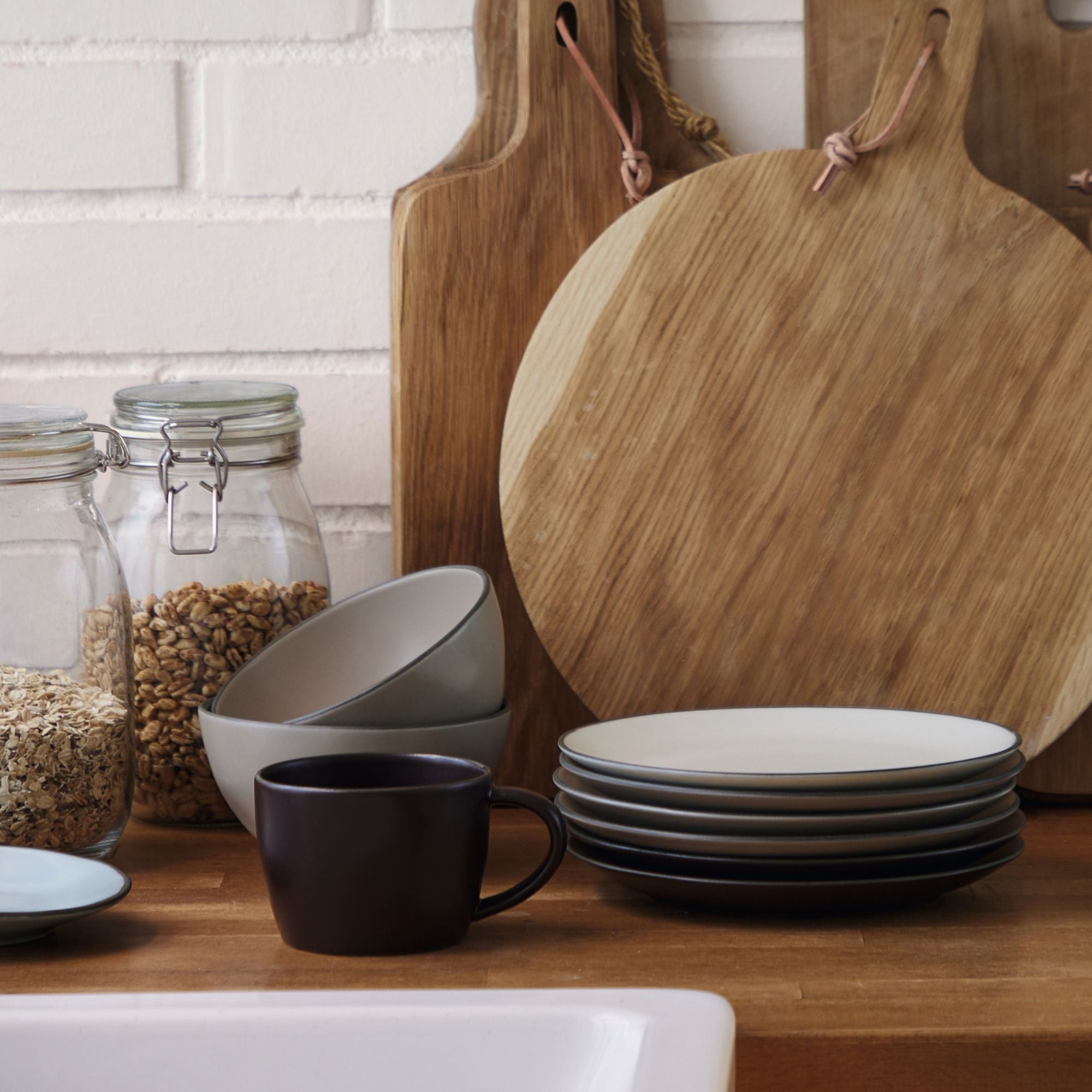 Costa Nova Stacked Organic Stoneware Dinnerware - Thumbnail 2