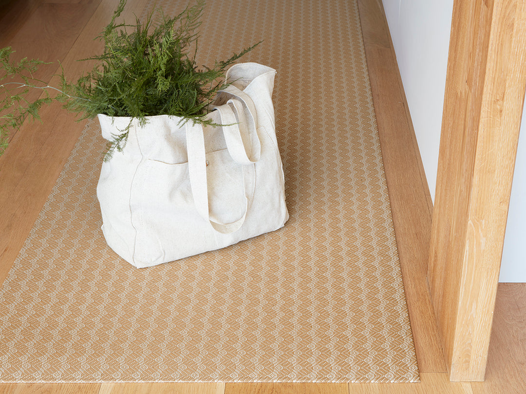 Chilewich Swing Woven Floor Mats (Butterscotch)