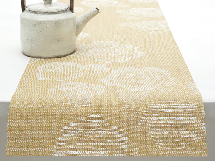 Martha Stewart x Chilewich Rosette Table Runner (Wheat)