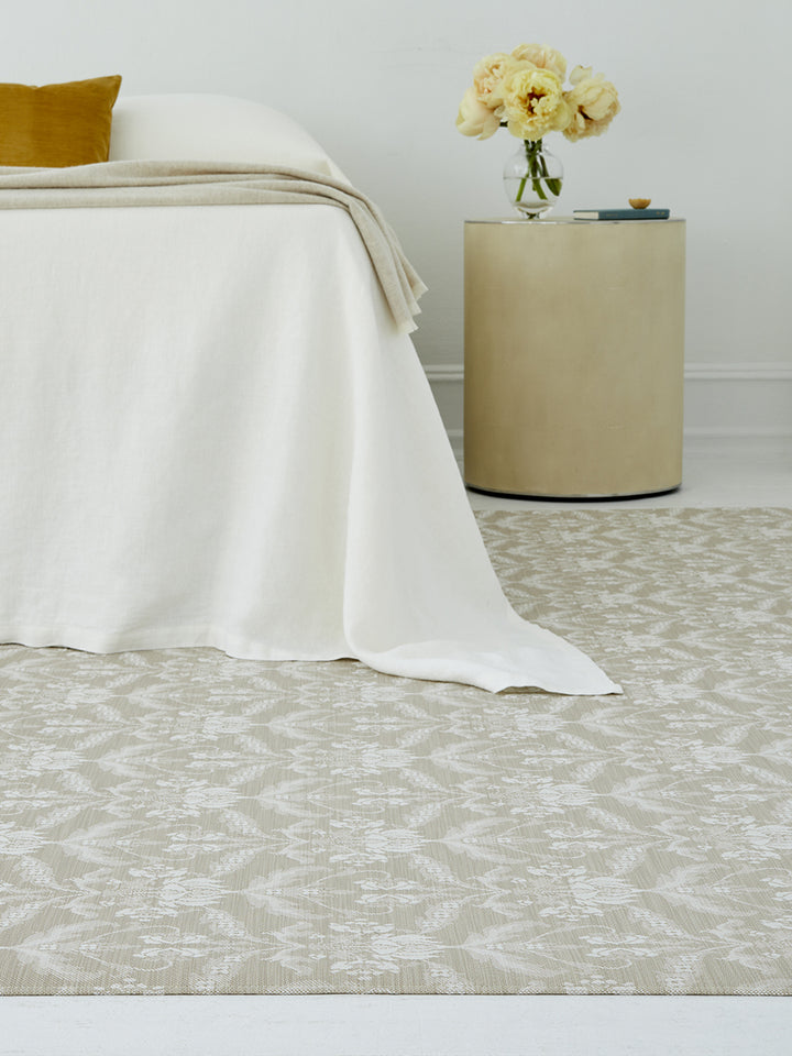 Martha Stewart x Chilewich Damask Woven Floormat Rug (Flax)