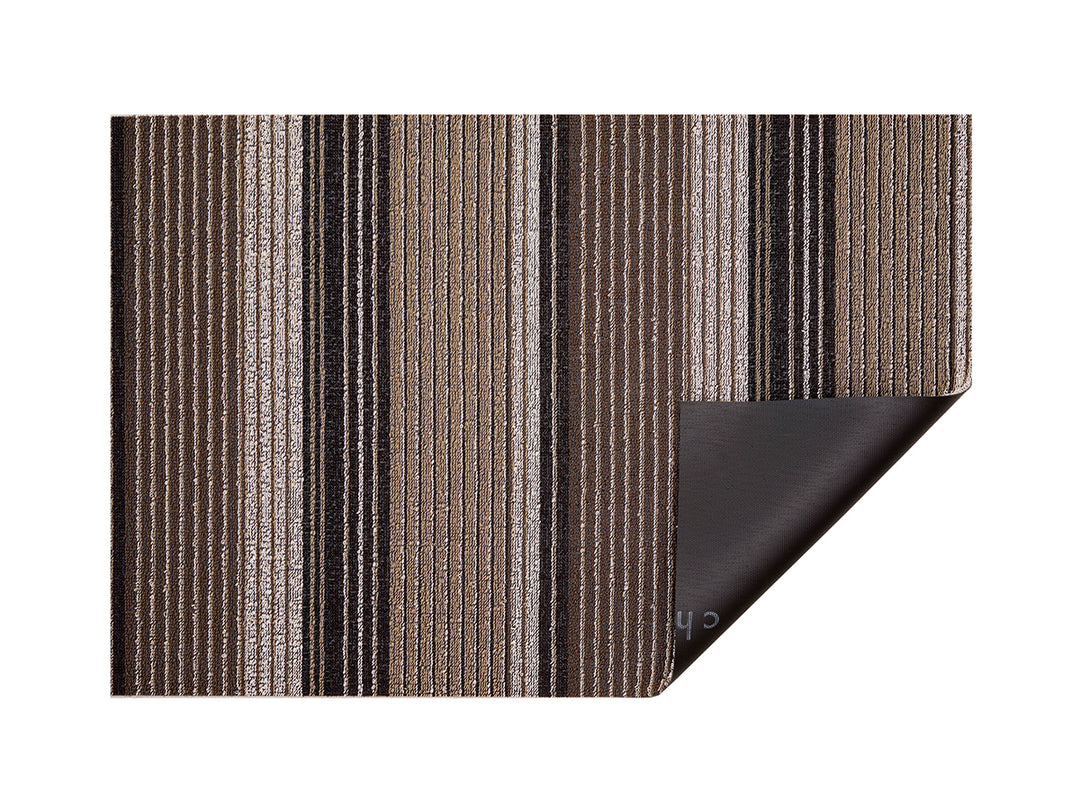Chilewich Pleat Stripe Shag Floor Mats (Oyster)