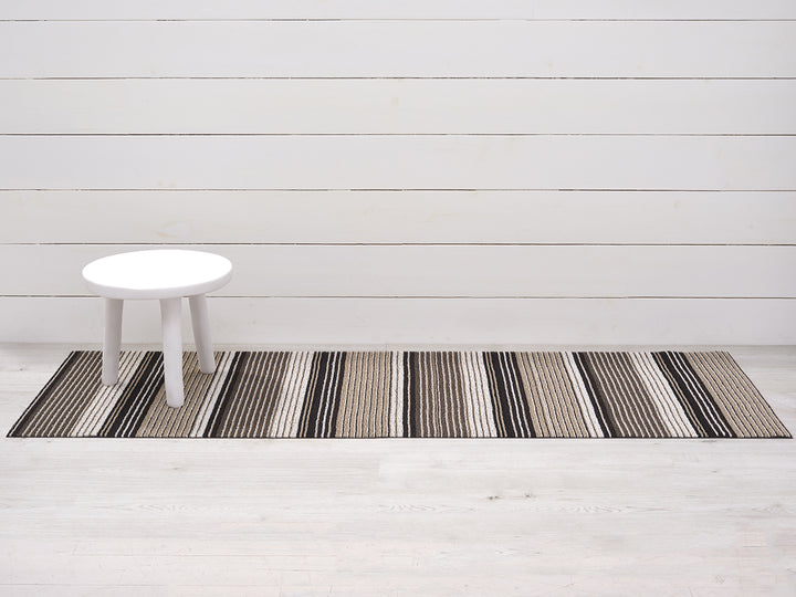 Chilewich Pleat Stripe Shag Floor Mats (Oyster)