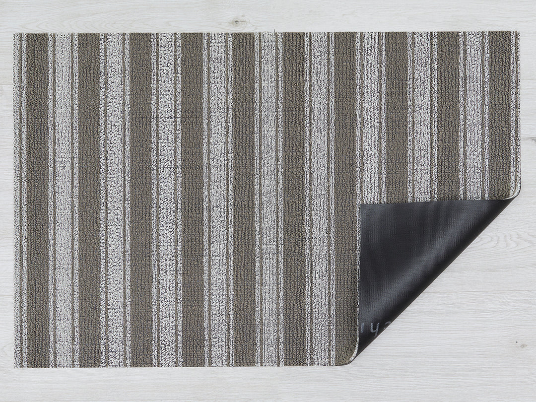 Martha Stewart x Chilewich Boardwalk Stripe Shag Floor Mats (Walnut)