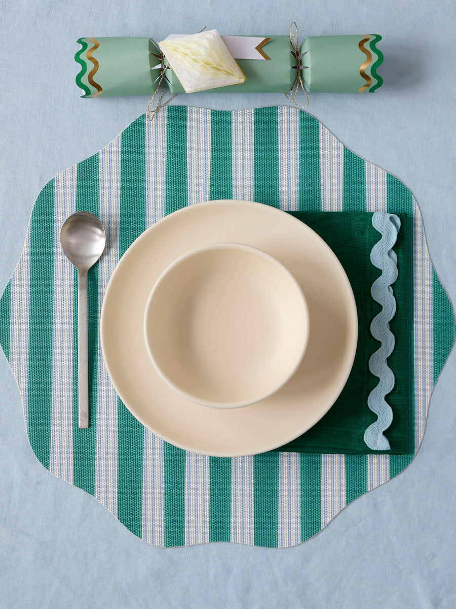Meri Meri x Chilewich Festive Stripe Scallop Placemats Set/4 (Green)