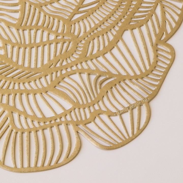 Chilewich Pressed Rose Round Place Mats Set/4 (Brass)