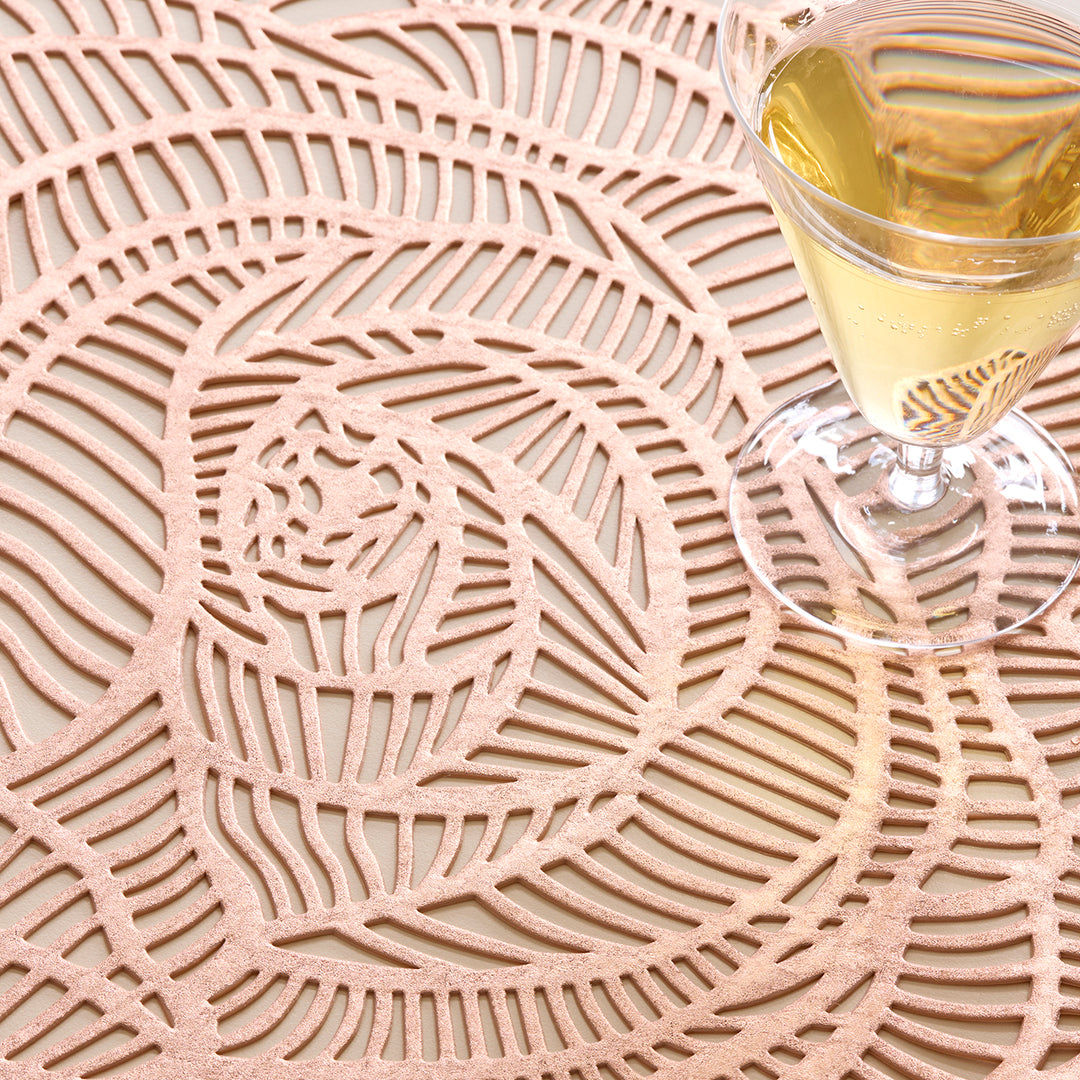 Chilewich Pressed Rose Round Place Mats Set/4 (Rose Gold)