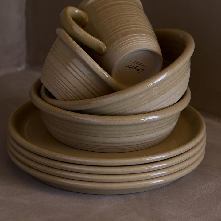 Costa Nova Scotia Fine Stoneware Dinnerware (Brown)