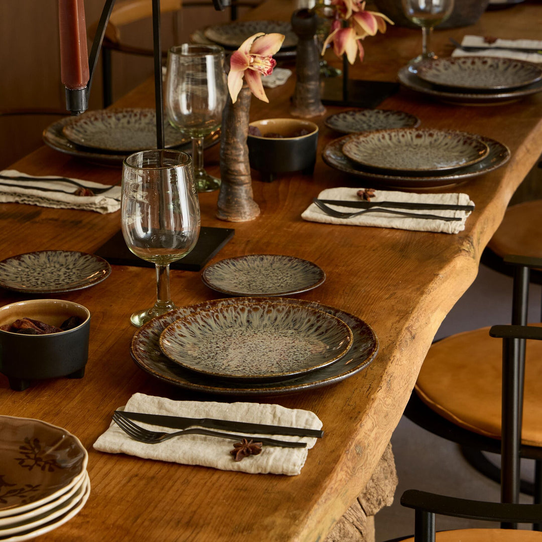 Costa Nova Roda Fine Stoneware Dinnerware (Cocoa Brown)