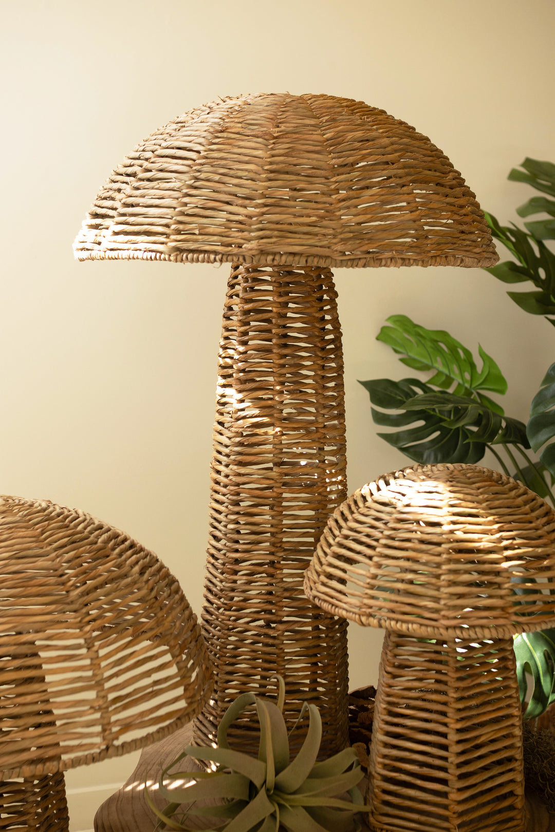 Set of 4 Woven Seagrass Mushrooms