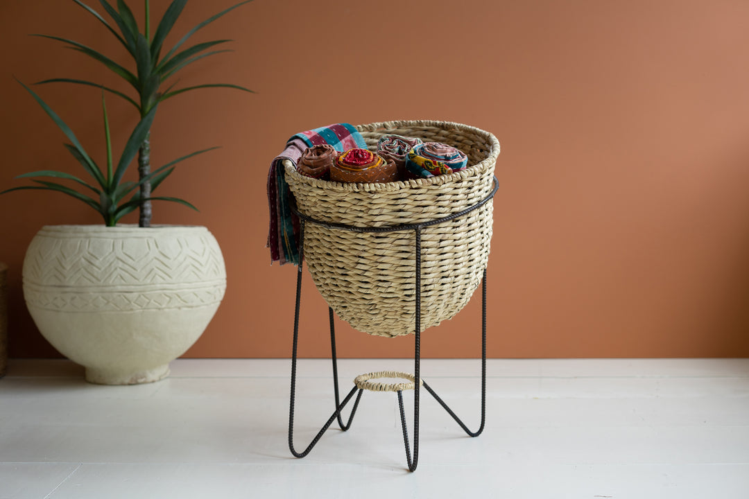Woven Seagrass Display Basket With Angled Metal Stand