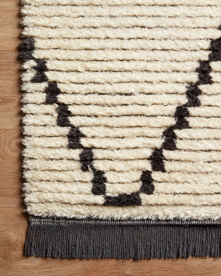 Chris Loves Julia x Loloi Alice Cream / Charcoal  Accent Rug (ALI-04)