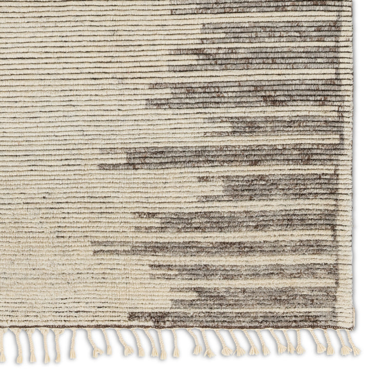 Jaipur Living Patra Hand-Knotted Solid Cream/ Taupe Area Rug (ALPINE - ALP05)