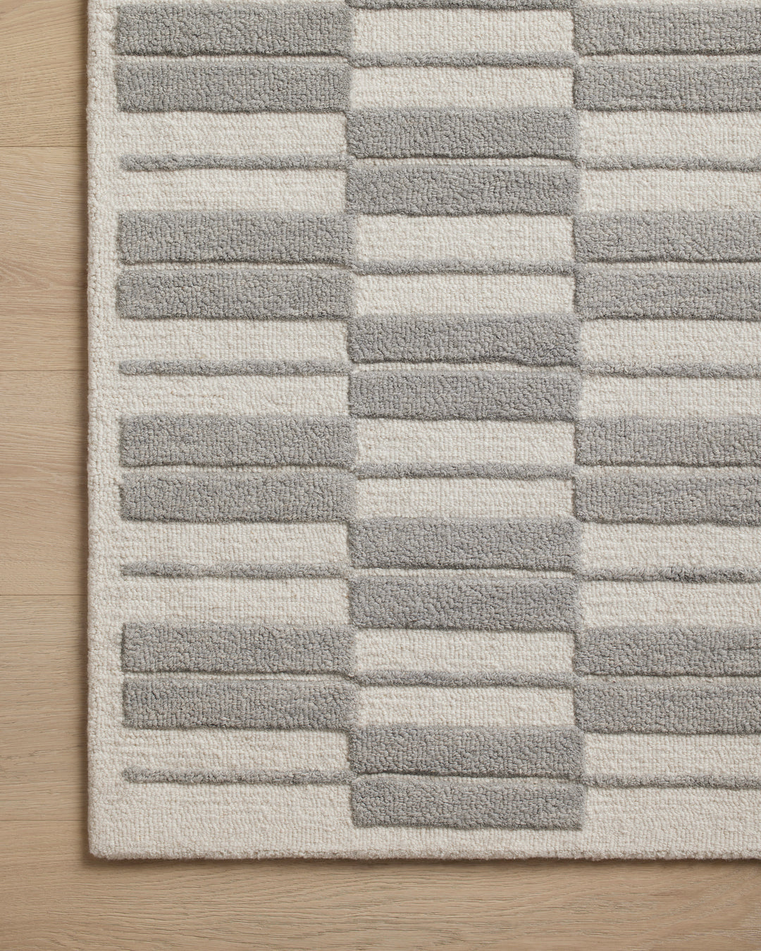 Chris Loves Julia x Loloi Bradley Ivory / Grey Accent Rug (BRL-03)