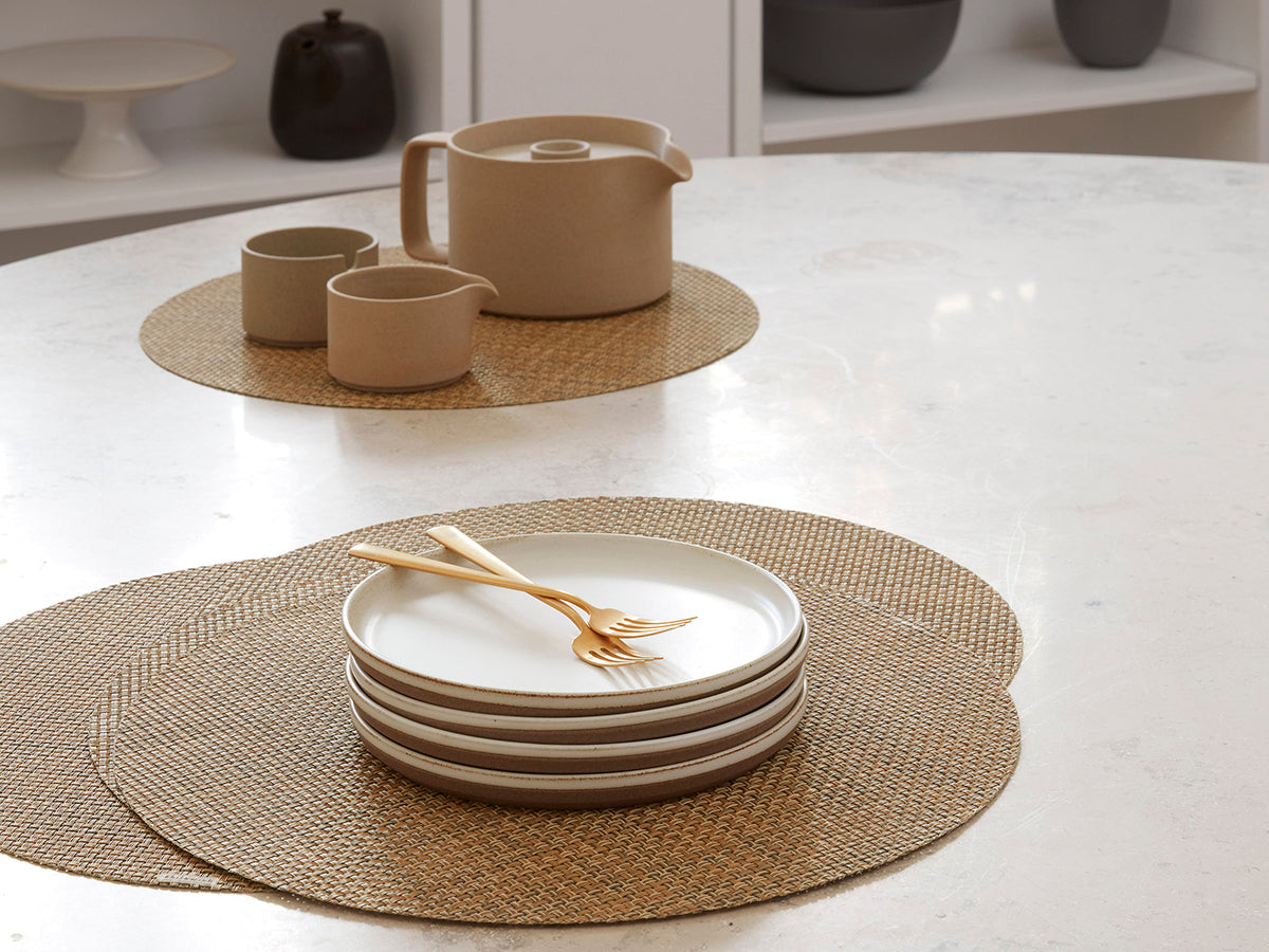 chilewich llic Lace Round 4枚セット Chilewich Basketweave Round Place Mats Set/4 (Teak) – Hudson & Vine