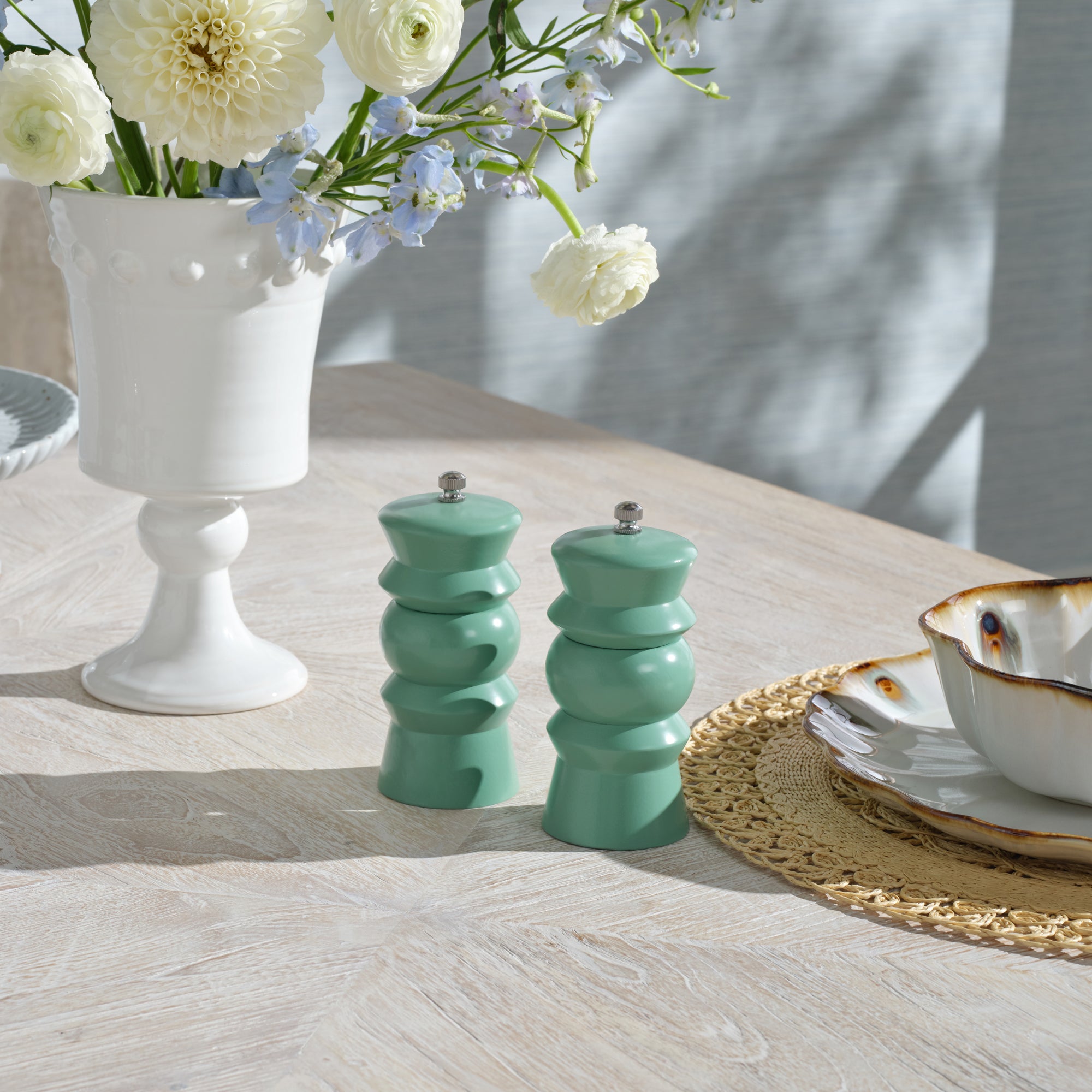 Raiden Moss Lacquer Salt & Pepper Grinder Set - Thumbnail 2