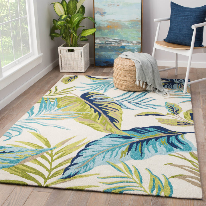 Jaipur Living Fraise Indoor/ Outdoor Floral Blue/ Green Area Rug (CATALINA - CAT52)