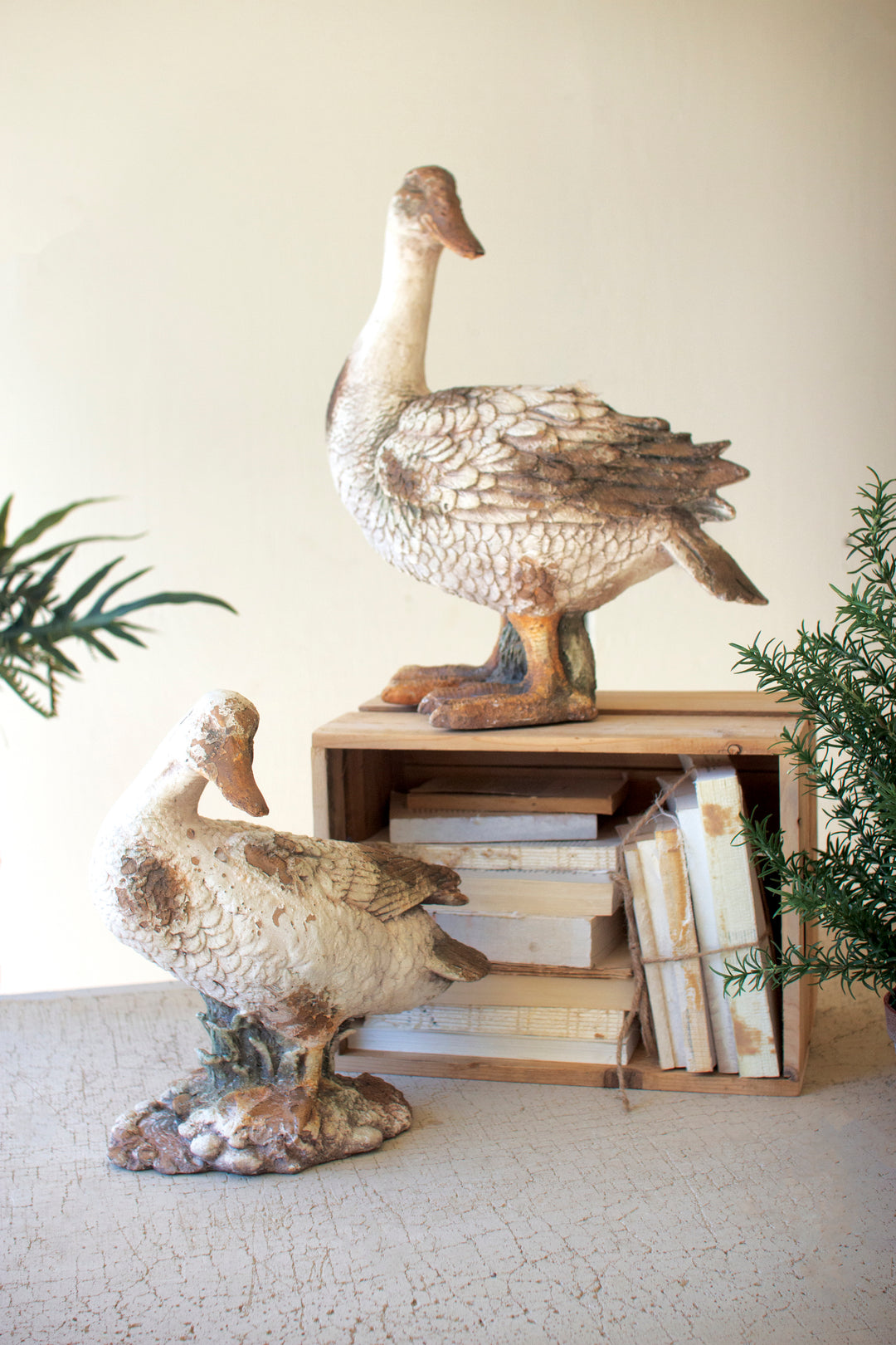 Faux Concrete Duck / Head To Side