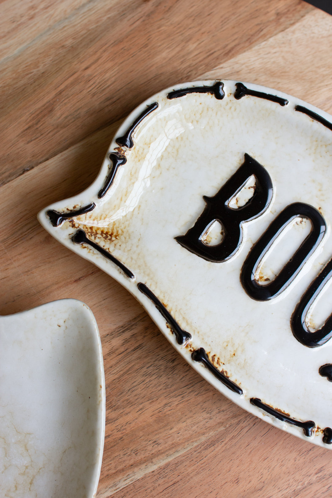 Set of 2 Ceramic Boo and Ghost Serving Platters