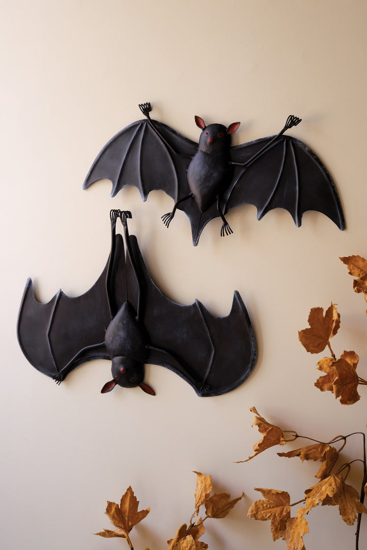 Set of 2 Painted Metal Wall-Hanging Halloween Bats