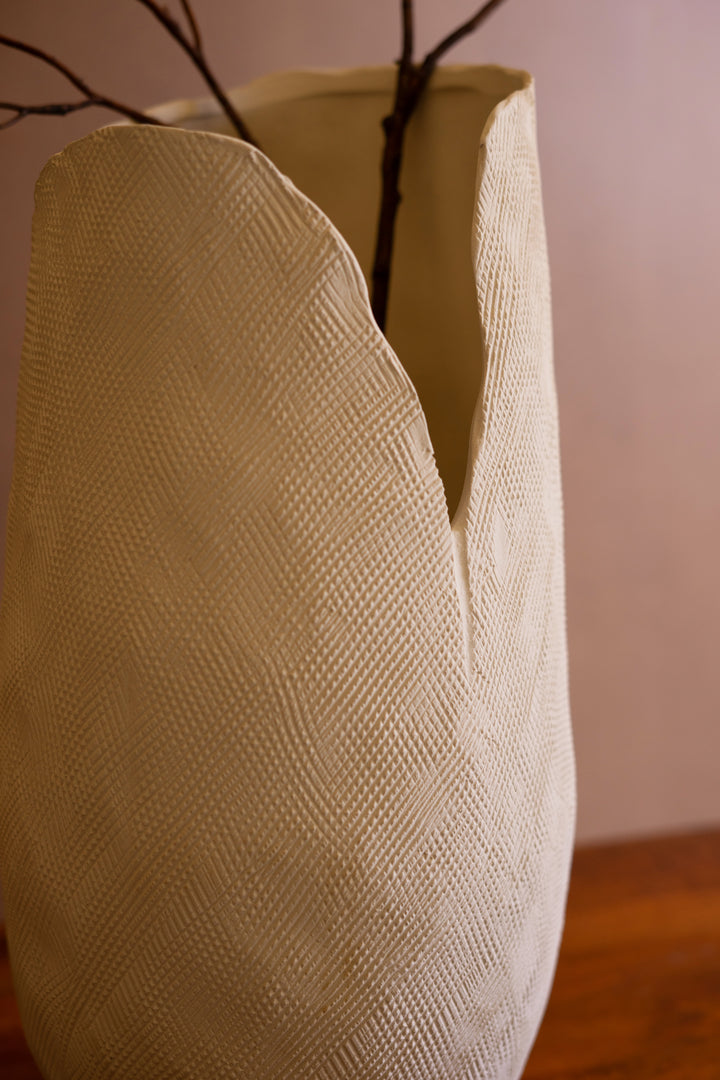 Textured Bloom Flower Vase / Large