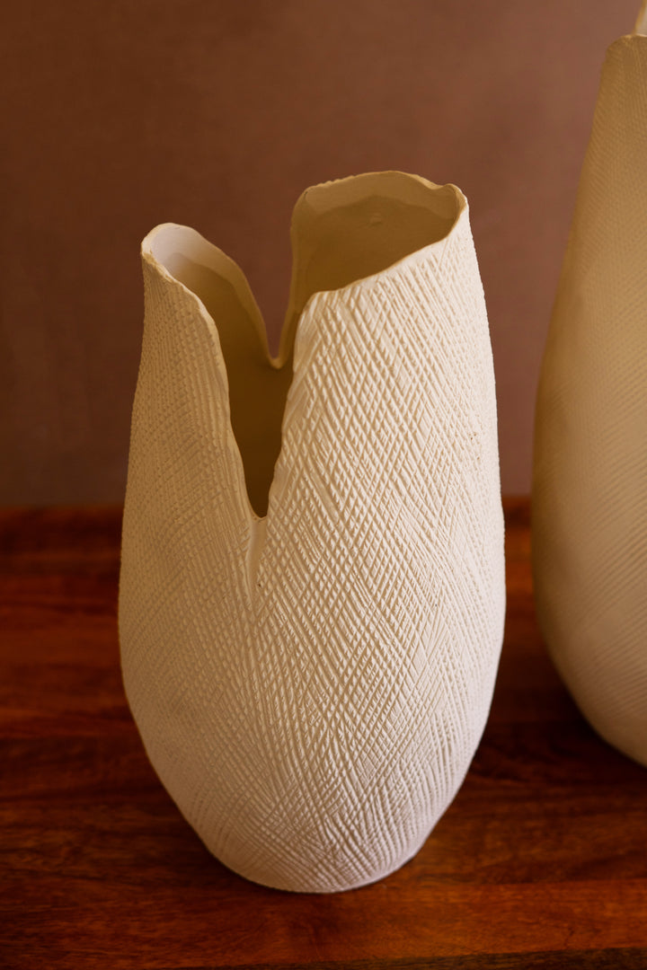 Textured Bloom Flower Vase / Small