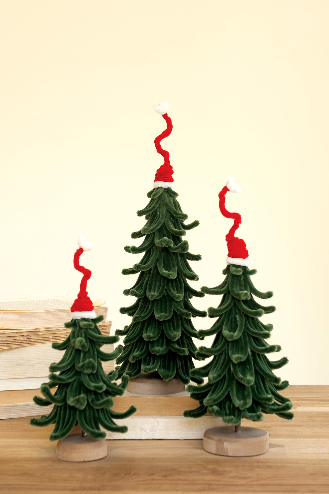 Set of 3 Pipe Cleaner Christmas Trees with Hats