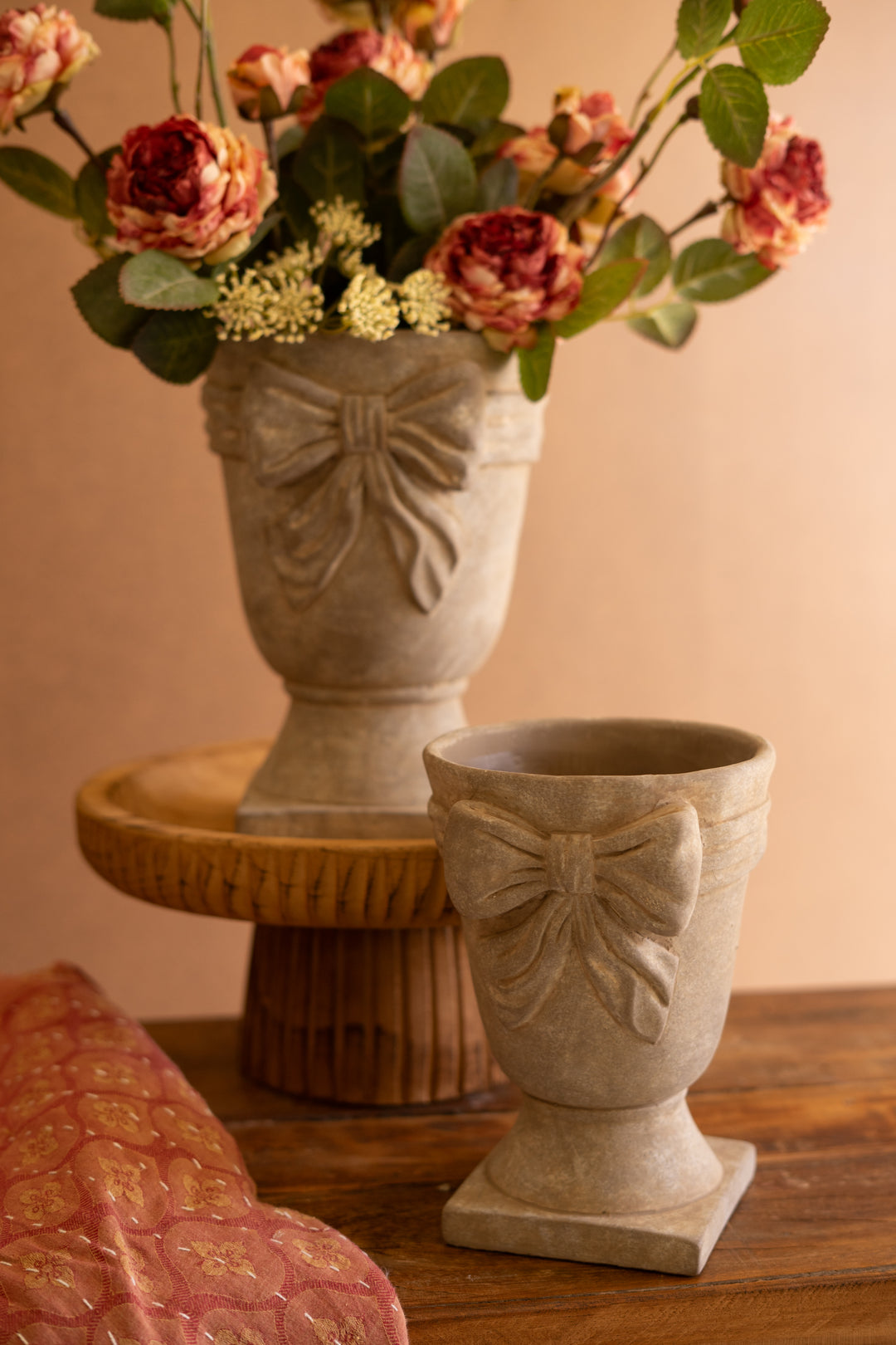 Set of 2 Concrete Urns with Bow Detail