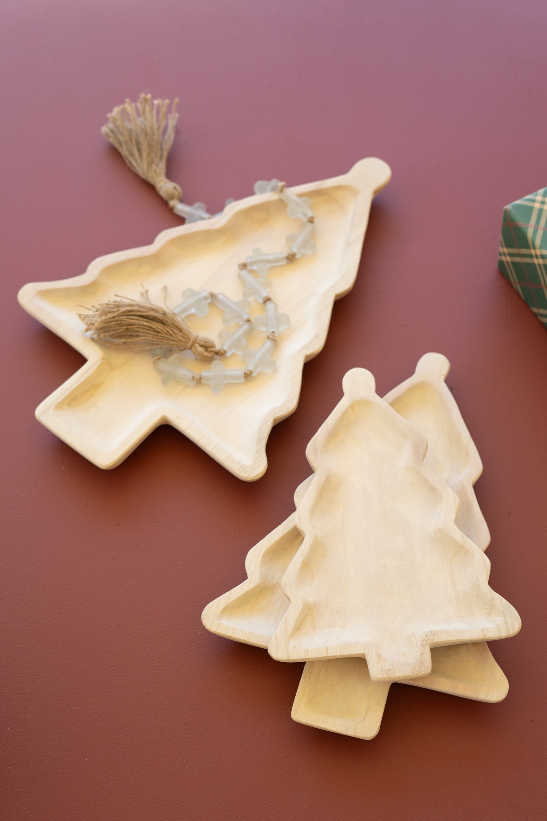 Set Of Three Carved Wood Christmas Tree Platters - Thumbnail 4