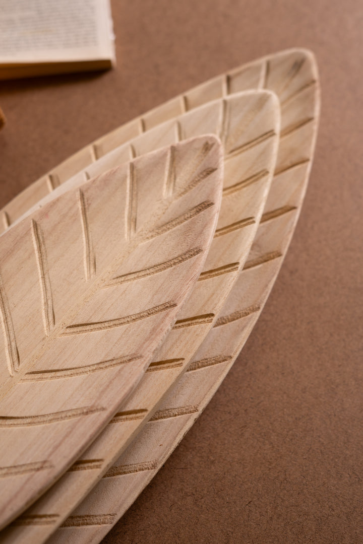 Set of 3 Wooden Leaf Trays
