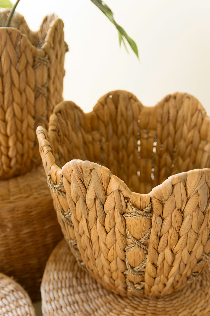 Set of 3 Seagrass Baskets with Wavy Rims