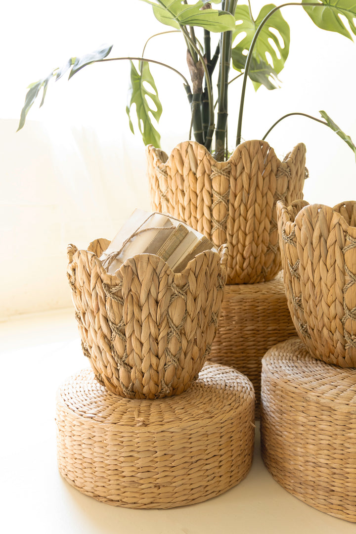 Set of 3 Seagrass Baskets with Wavy Rims