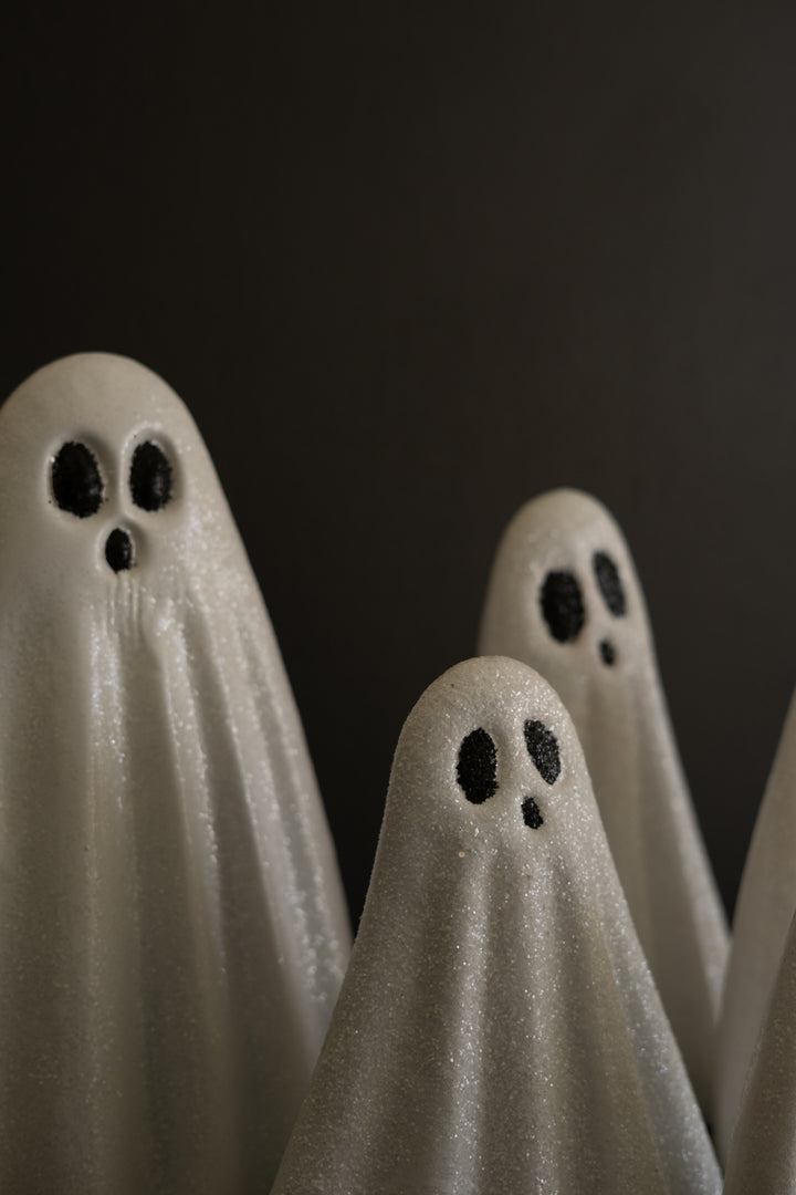 Set of 5 Metal Halloween Ghosts