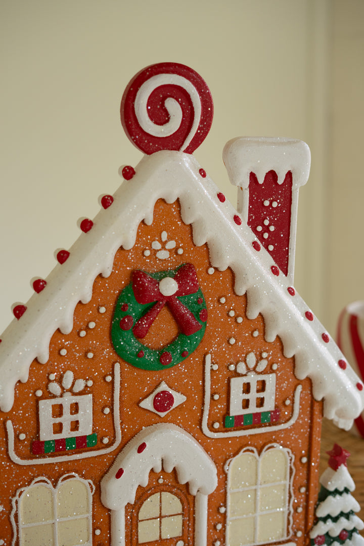 Christmas Gingerbread House