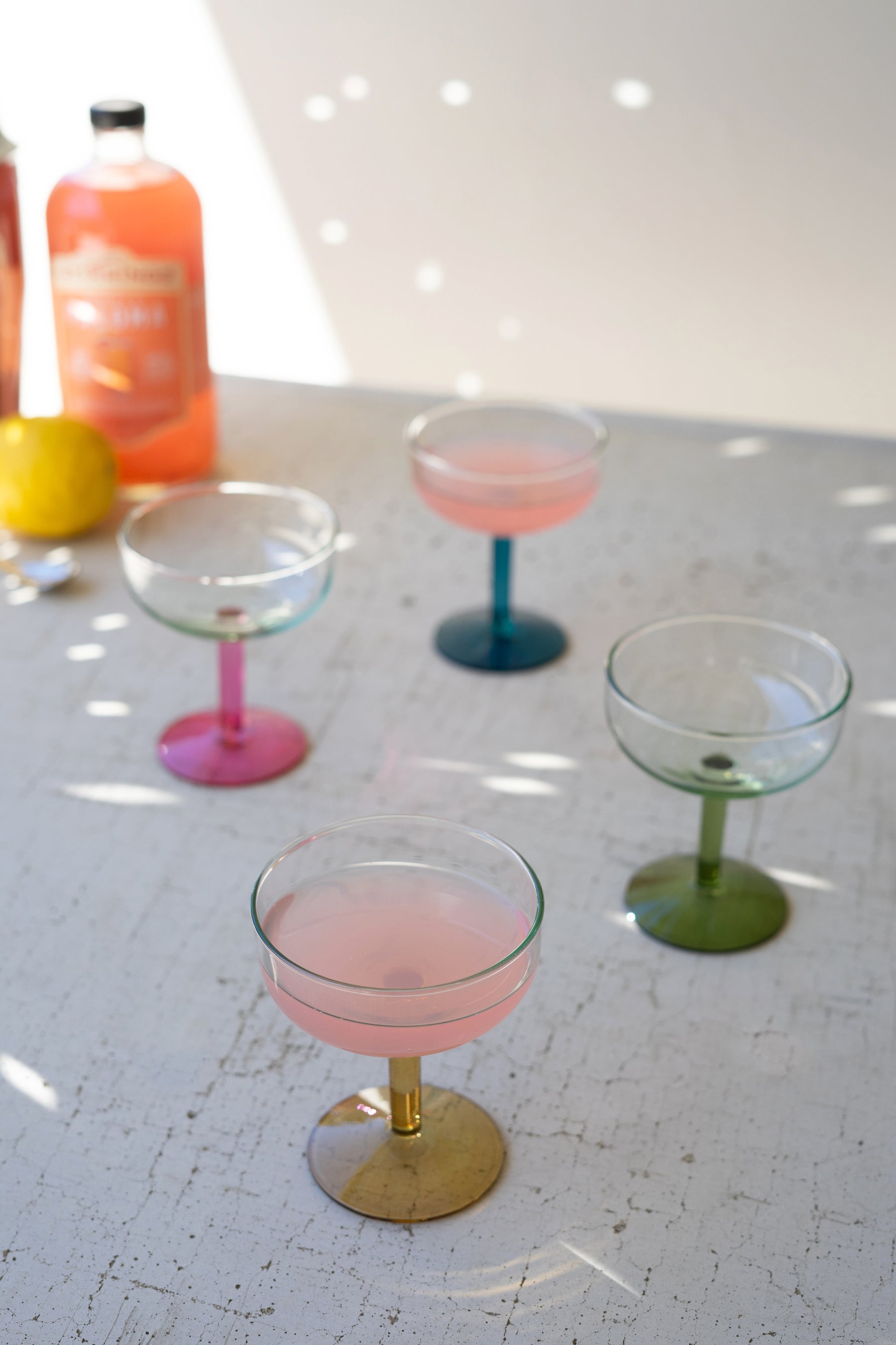 Set of 4 Coupe Glasses with Colored Stems - Thumbnail 3