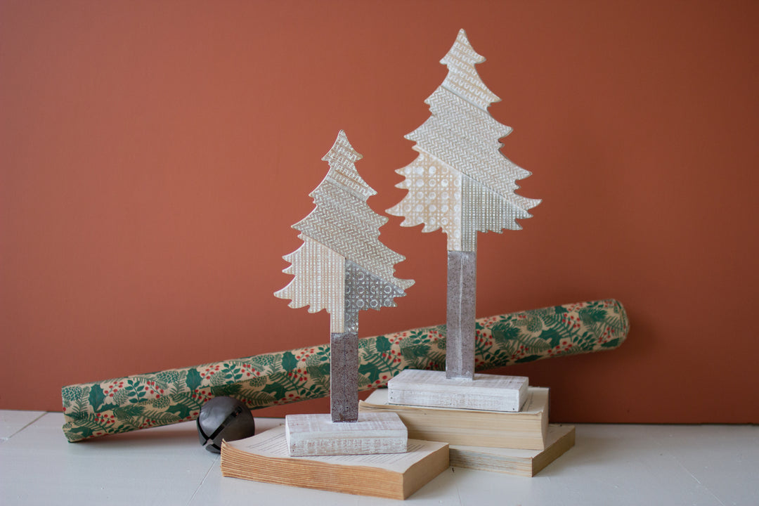 Set Of 2 Wooden Christmas Trees On Bases