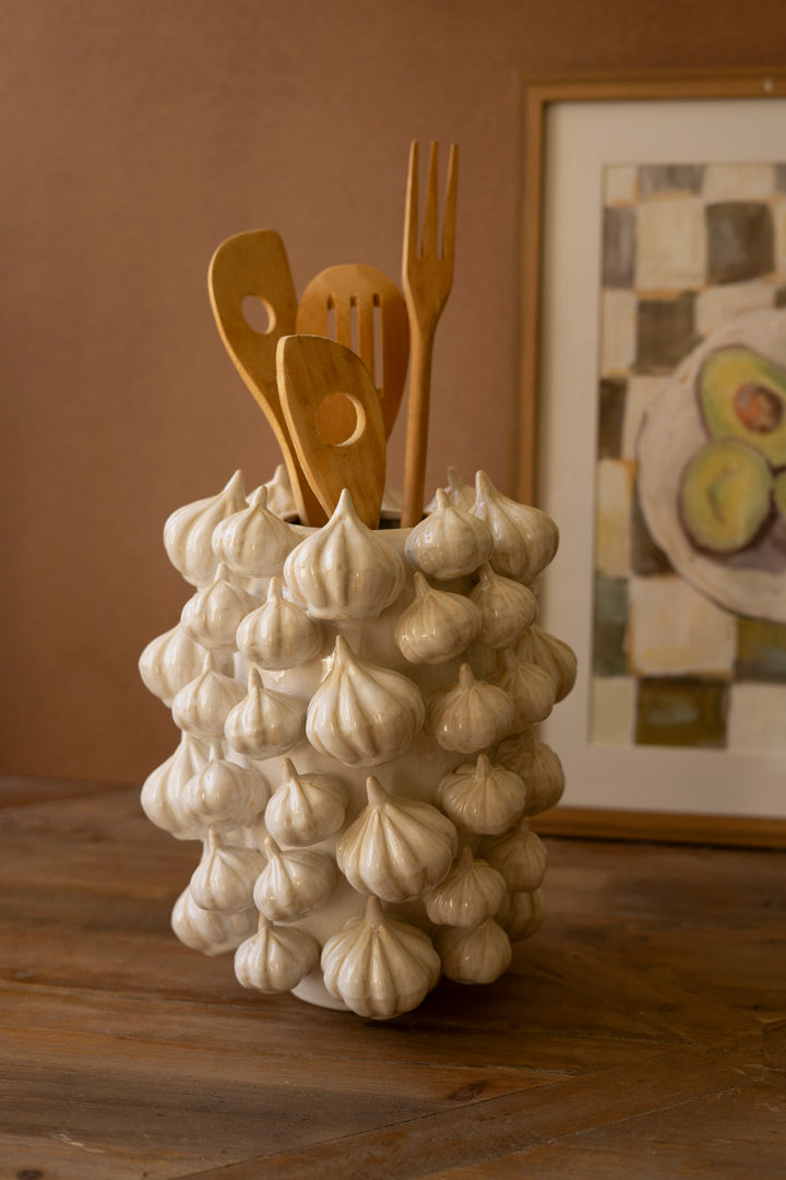Ceramic Produce Vase / Garlic