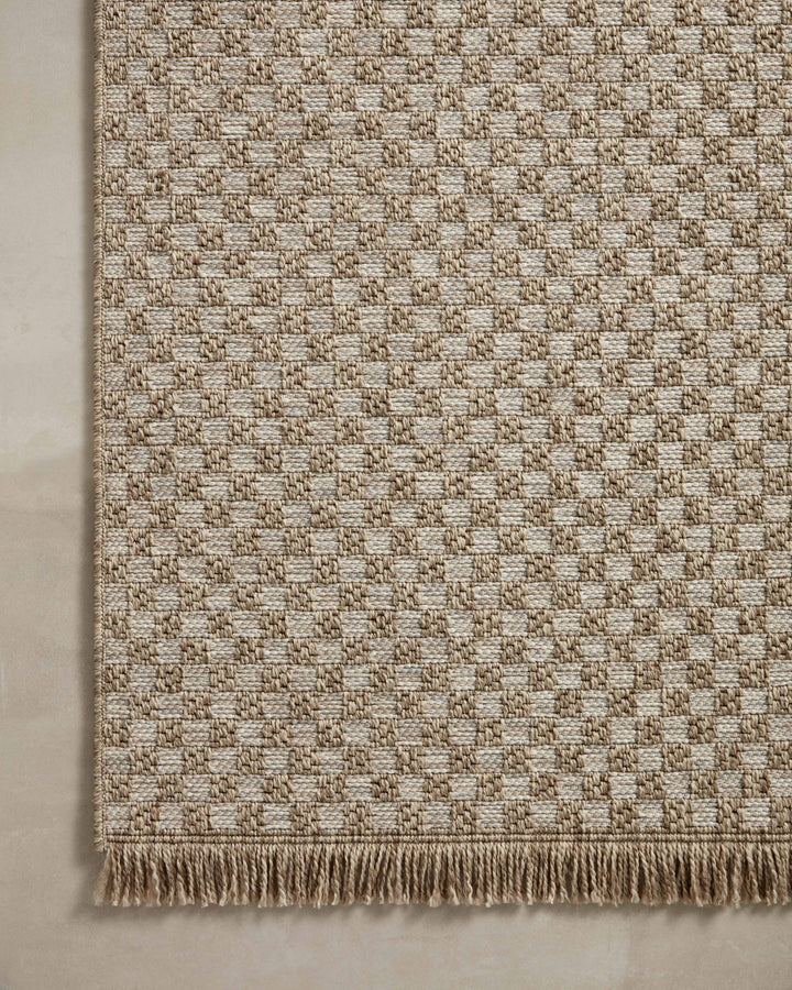 Loloi II Dawn Natural Indoor/Outdoor Accent Rug (DAW-02)