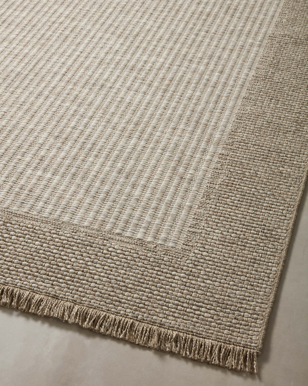 Loloi II Dawn Natural Indoor/Outdoor Accent Rug (DAW-06)