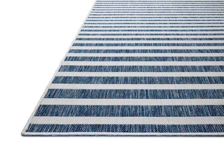 Loloi Easton Denim / Ivory Indoor/Outdoor Accent Rug (ESN-03)