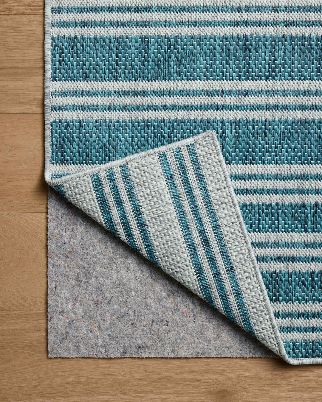 Loloi Easton Teal / Fog Indoor/Outdoor Accent Rug (ESN-04)