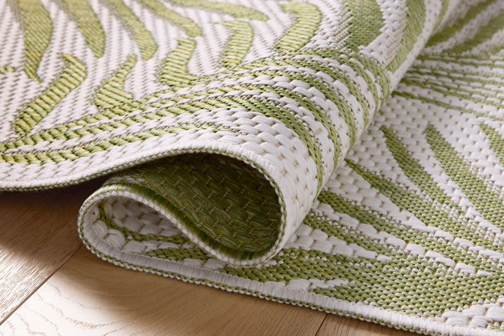 Loloi Easton Ivory / Green Indoor/Outdoor Accent Rug (ESN-06)