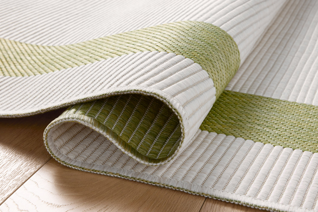 Loloi Easton Green / Ivory Indoor/Outdoor Accent Rug (ESN-07)