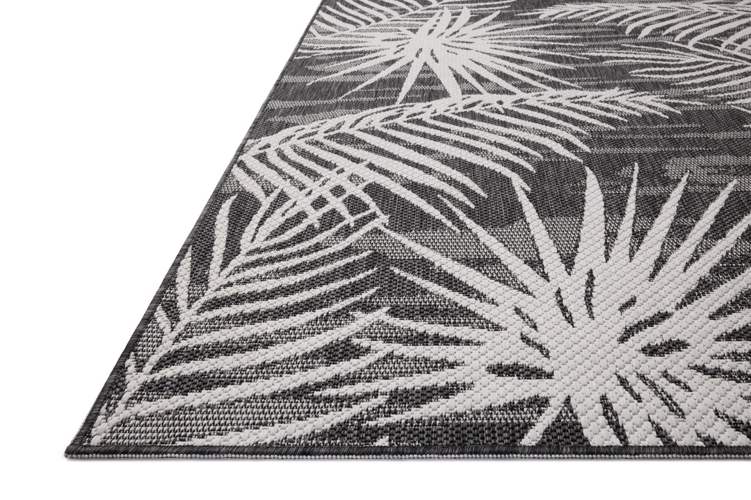 Loloi Easton Ivory / Onyx Indoor/Outdoor Accent Rug (ESN-09)