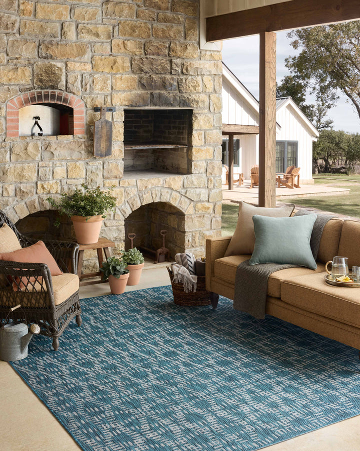 Loloi Easton Fog / Teal Indoor/Outdoor Accent Rug (ESN-10)
