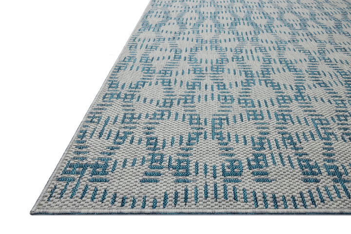 Loloi Easton Fog / Teal Indoor/Outdoor Accent Rug (ESN-10)